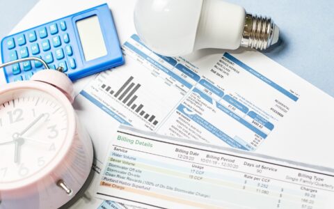 Monthly utility bills. Cost of Utilities.